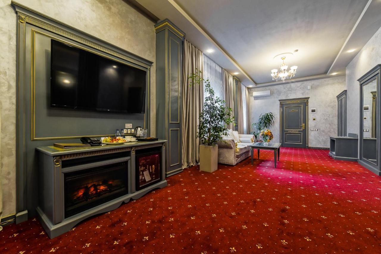 Imperial Palace Hotel 민스크 외부 사진